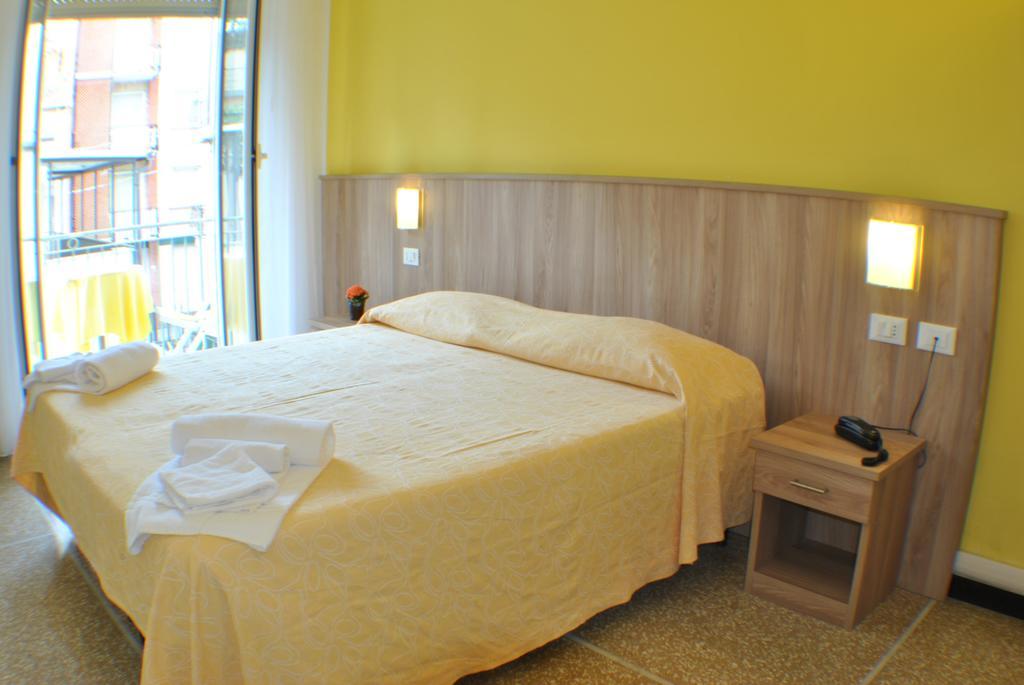 Hotel Bristol Laigueglia Exterior foto